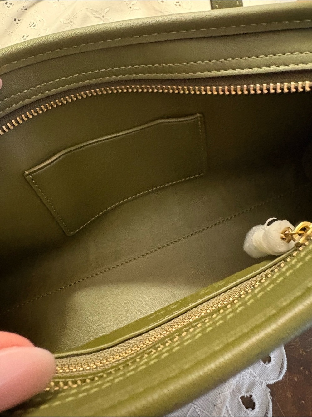 ๐ซ NWT Coach Olive Green Swing Zip - Picture 10 of 11